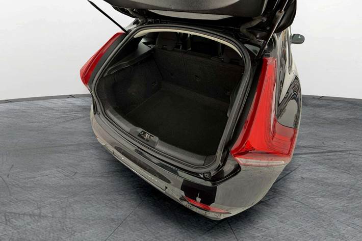 undefined Volvo V40 fra 2016