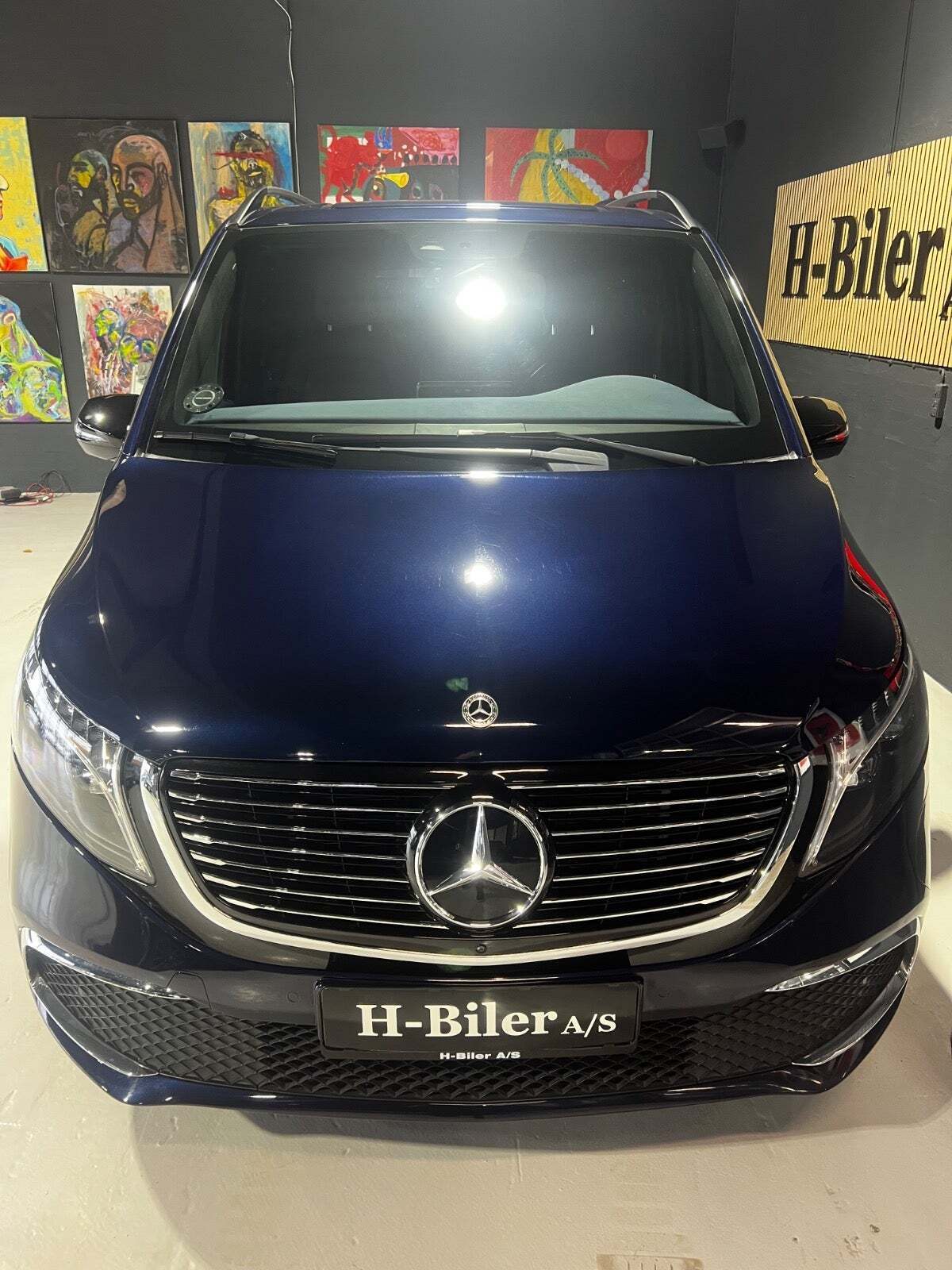 Mercedes EQV300 Avantgarde XL Van