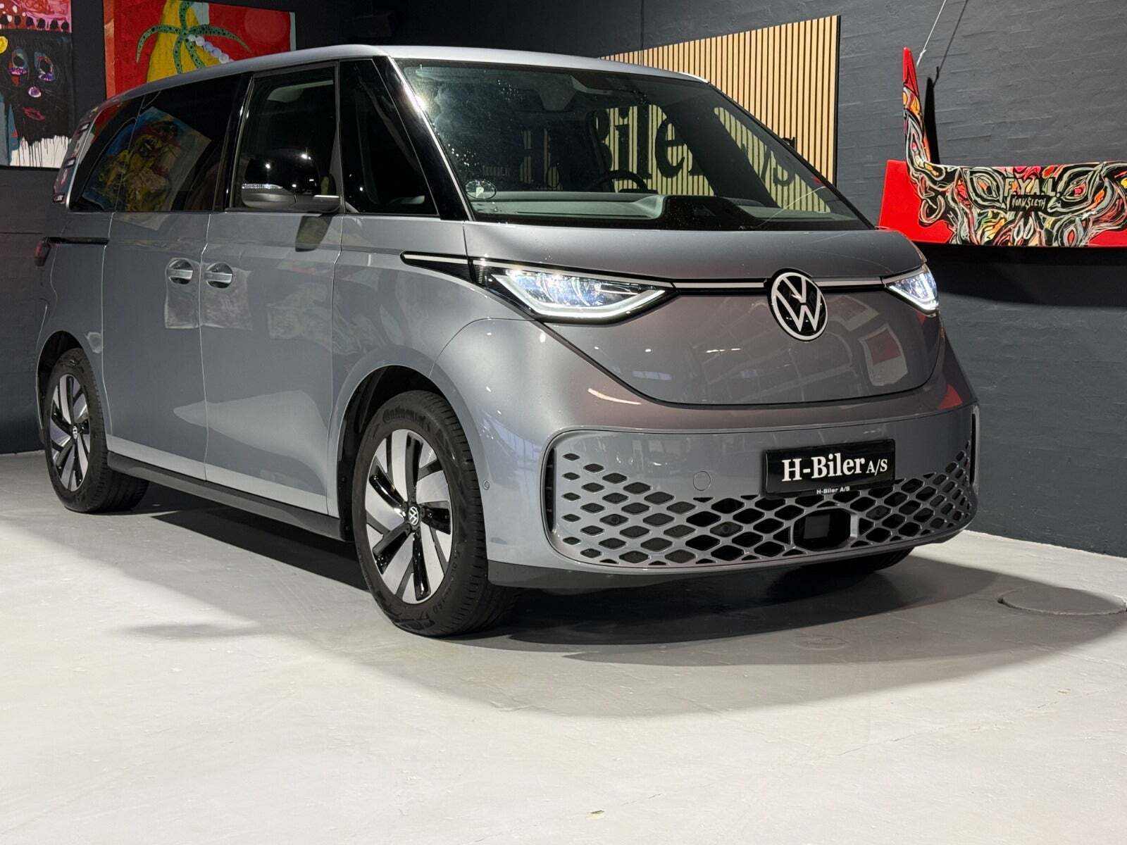 VW ID.Buzz 77 Life 75 Years Edition SWB