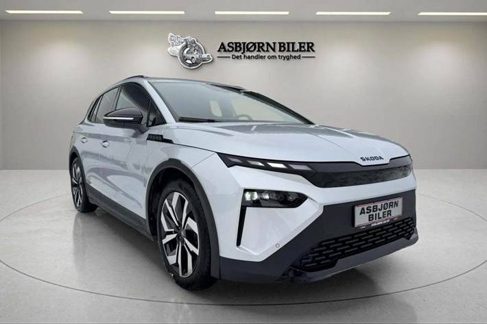 Grå Skoda Elroq fra 2025 set udefra