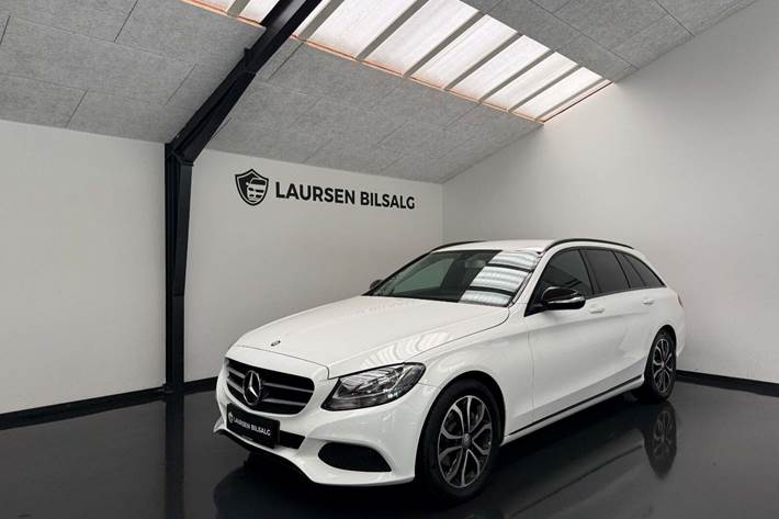 Hvid Mercedes C220 d fra 2015