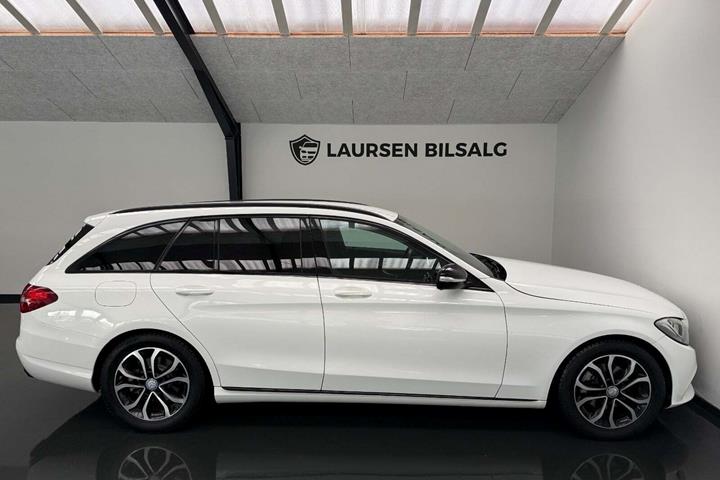 Hvid Mercedes C220 d fra 2015
