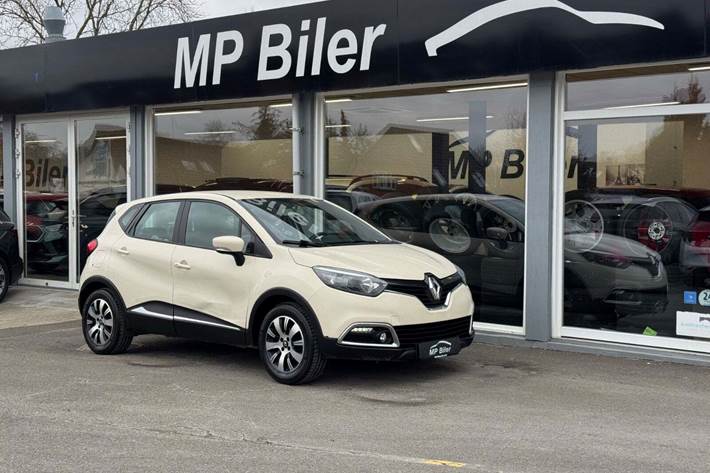 Beige Renault Captur fra 2014