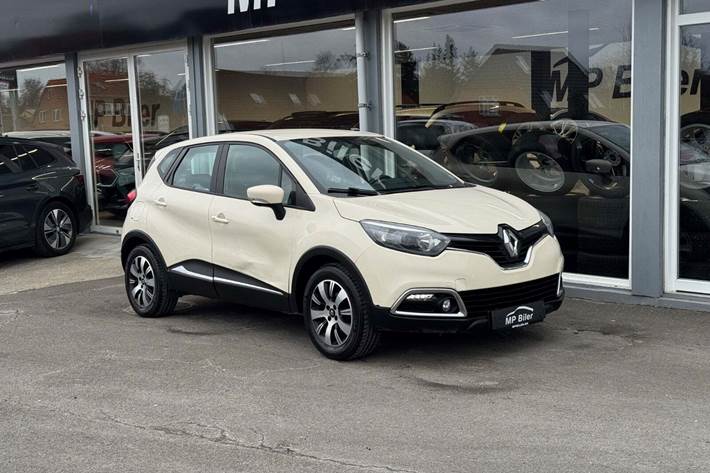 Beige Renault Captur fra 2014