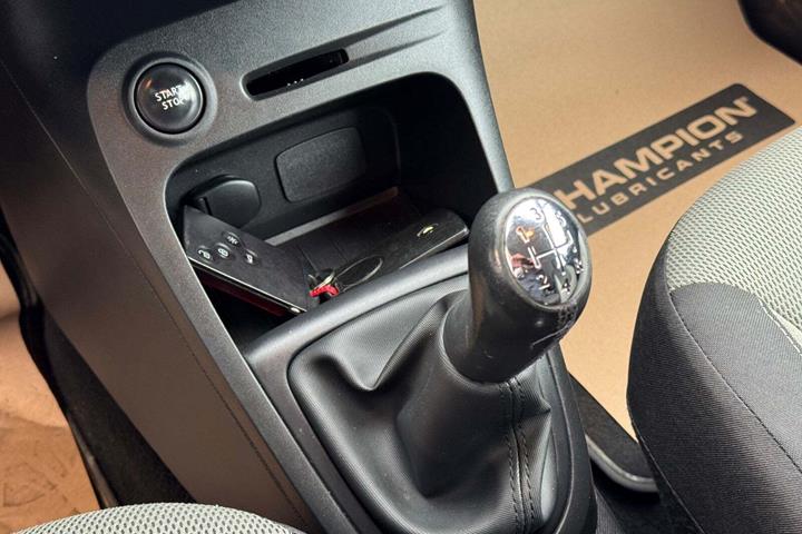 Beige Renault Captur fra 2014