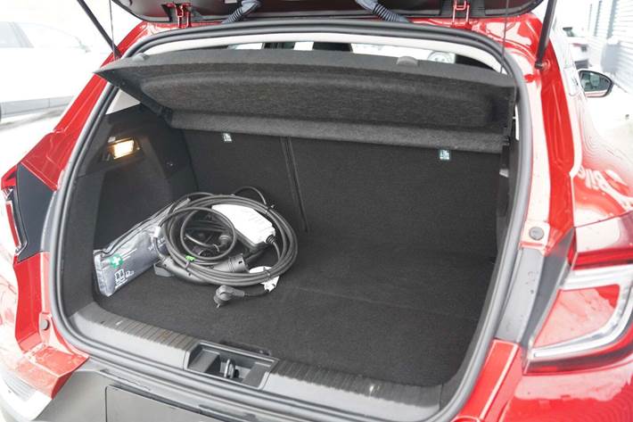 Rød Renault Captur fra 2021