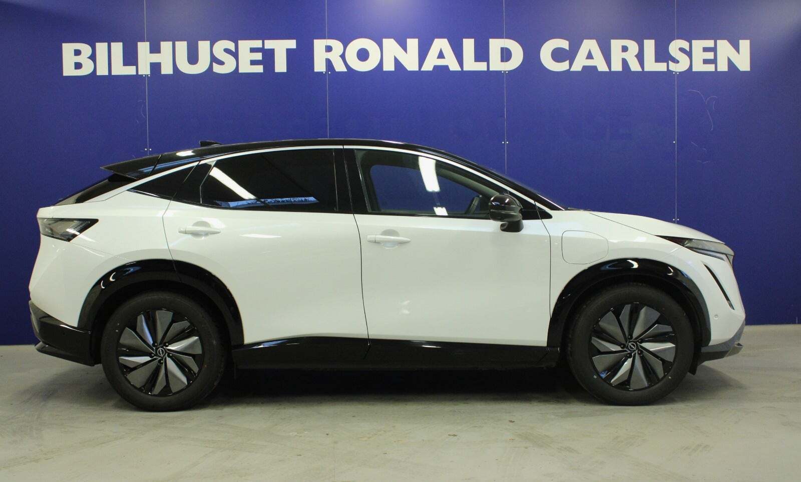Hvid Nissan Ariya fra 2022