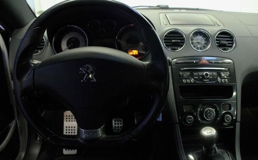 Peugeot RCZ