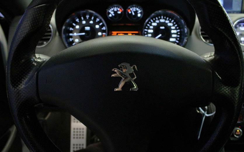 Peugeot RCZ