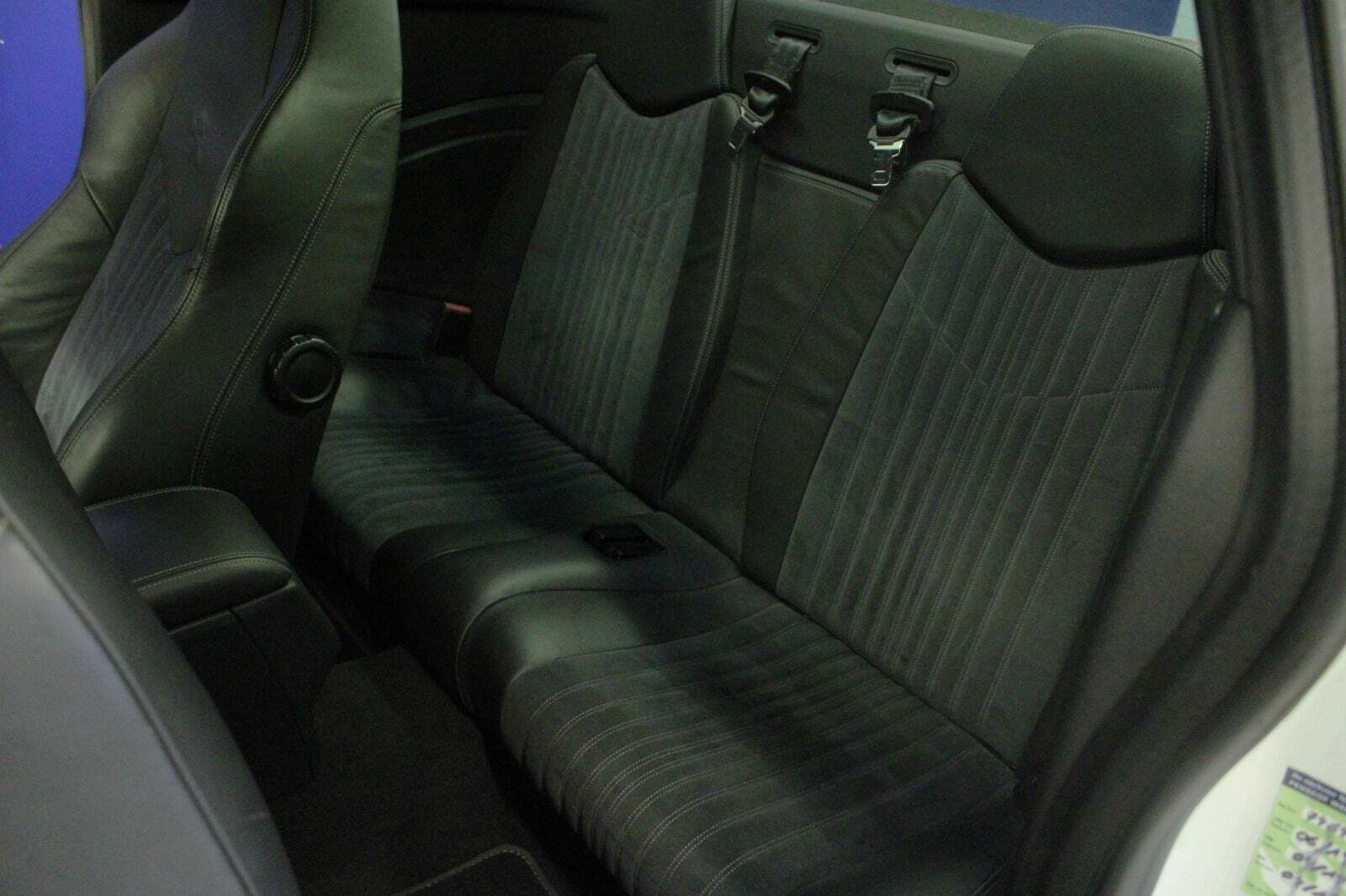 Hvid Peugeot RCZ fra 2014