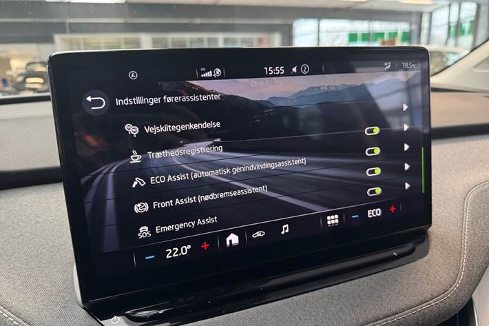 Blå Skoda Enyaq fra 2022