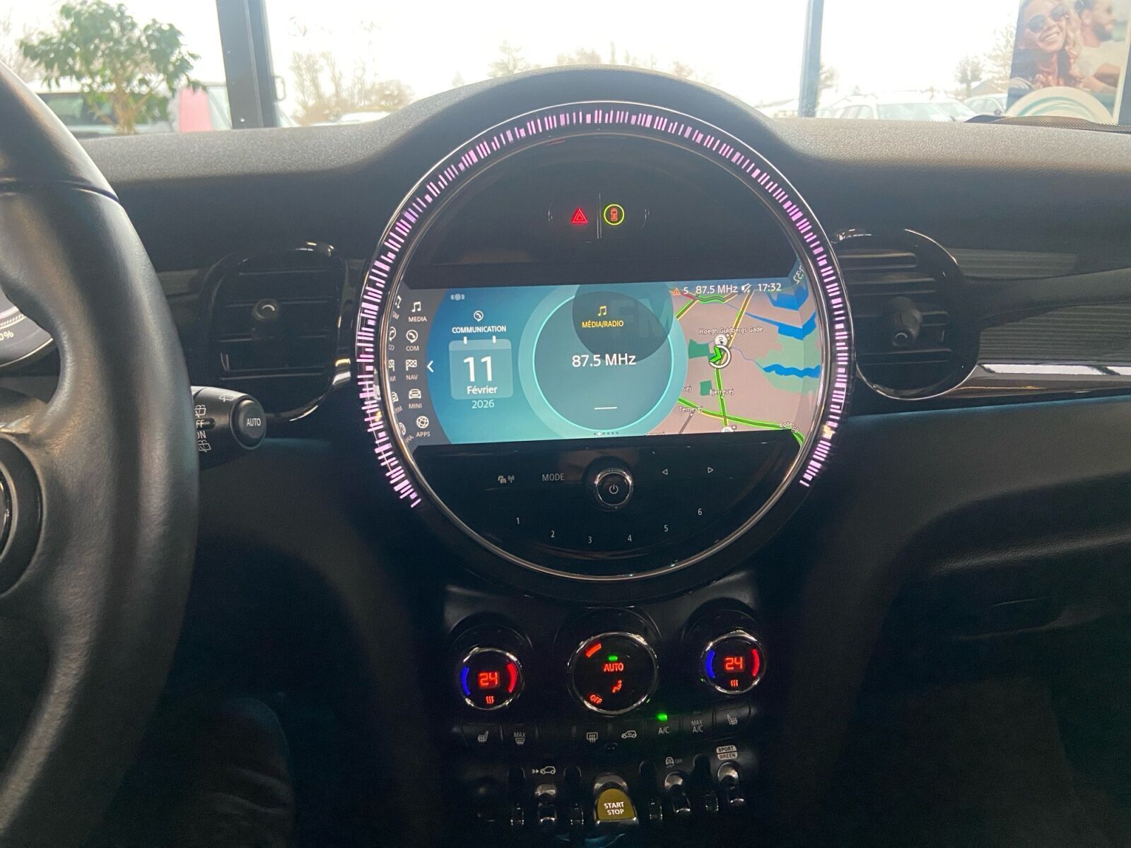 Sort Mini Cooper SE fra 2022