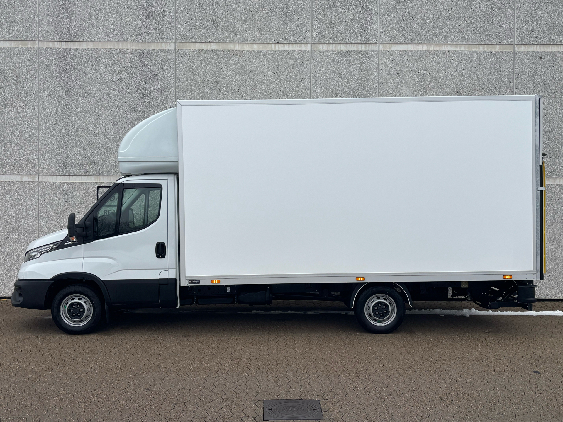 Iveco Daily 3,0 35S18 4100mm D 180HK Ladv./Chas. 8g Aut.