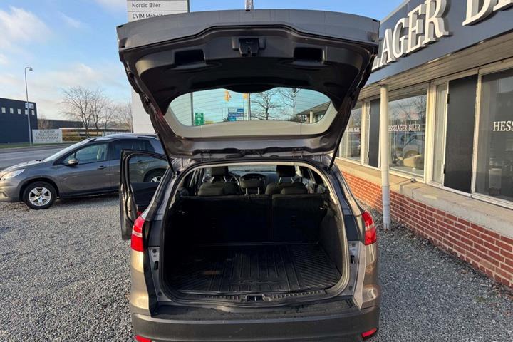 Sølv Ford Focus fra 2016