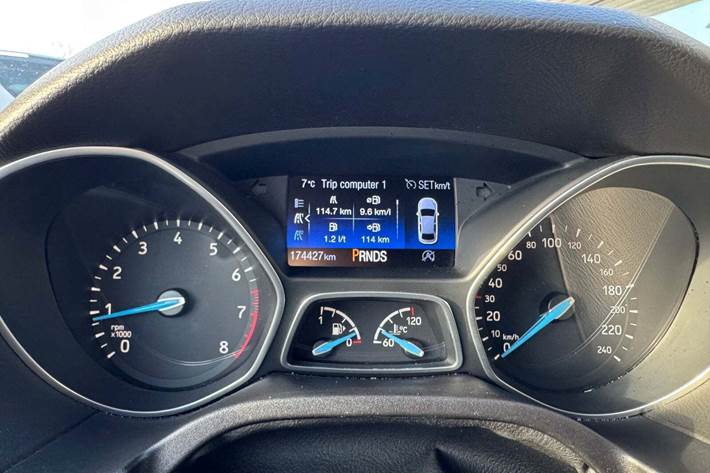 Sølv Ford Focus fra 2016