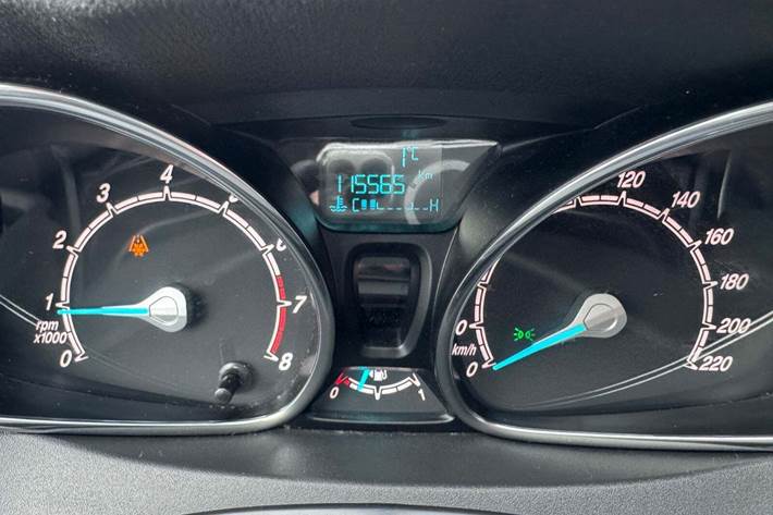 Grå Ford Fiesta fra 2017