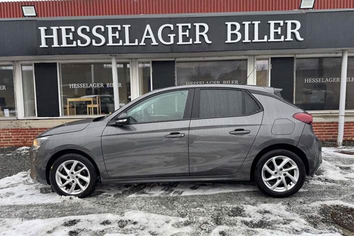 Grå Opel Corsa fra 2020