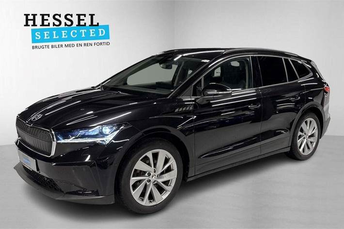 Sort Skoda Enyaq fra 2022 set udefra