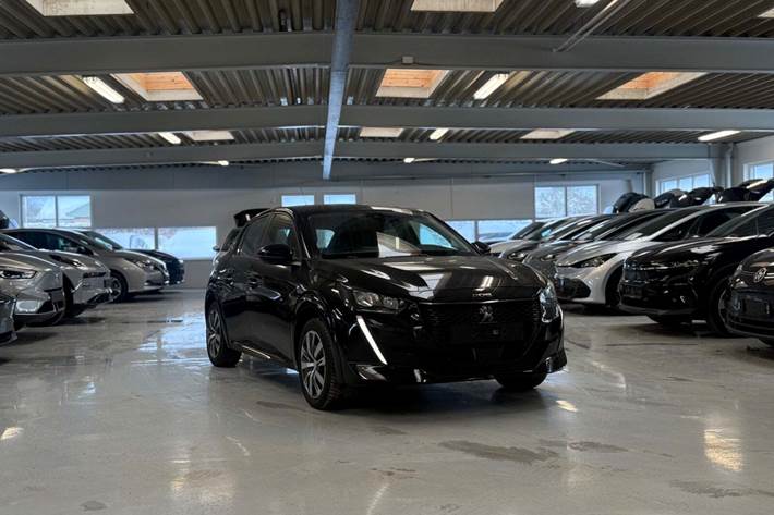 Sort Peugeot e-208 fra 2020
