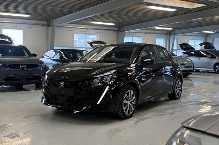 Sort Peugeot e-208 fra 2020