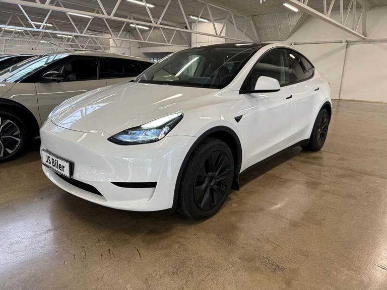 Tesla Model Y Long Range RWD