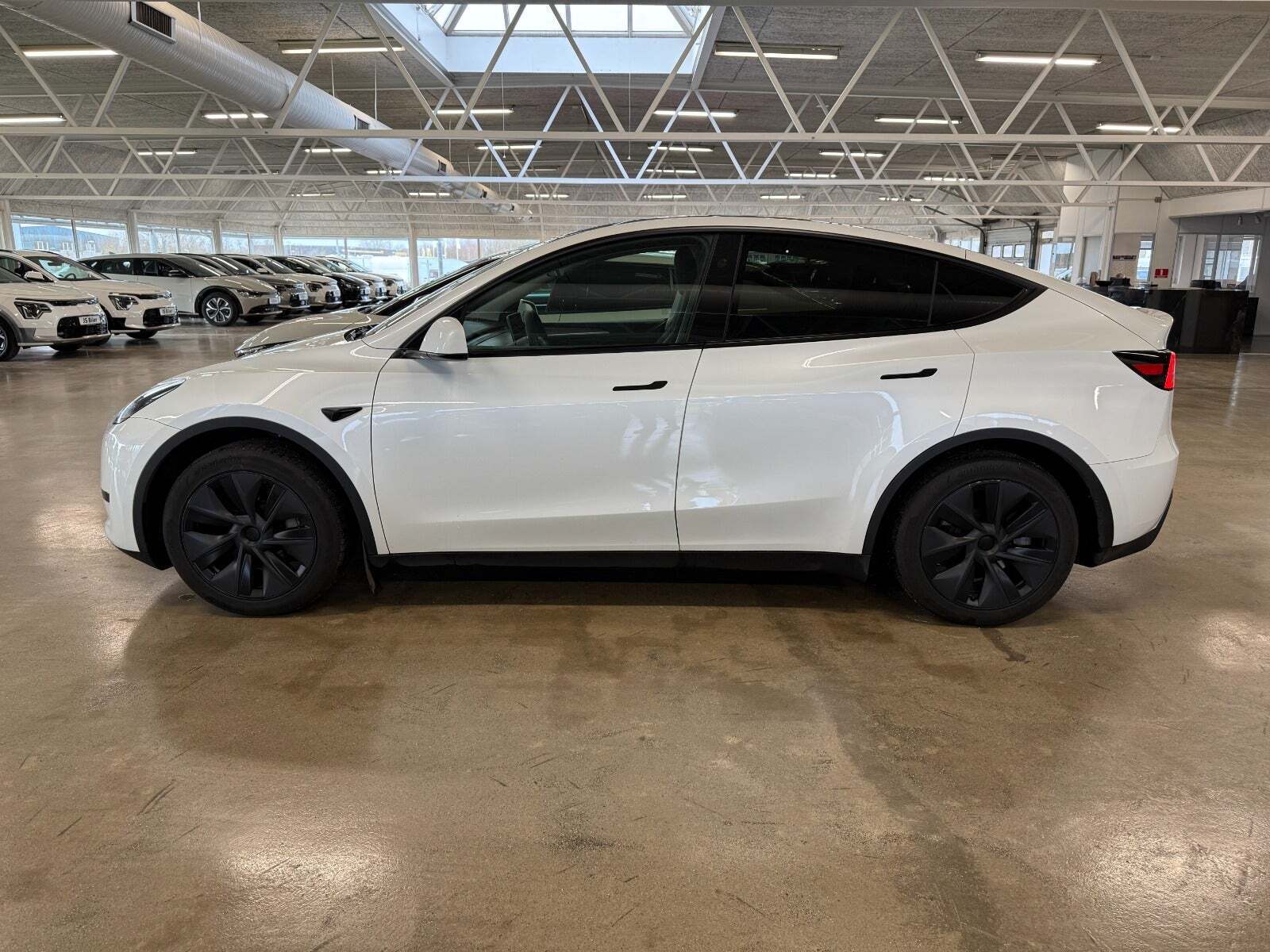 Tesla Model Y Long Range RWD