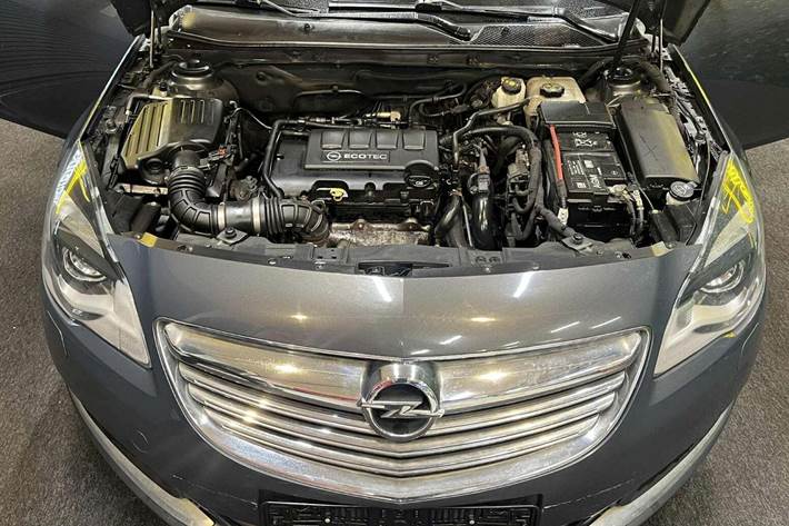 undefined Opel Insignia fra 2014