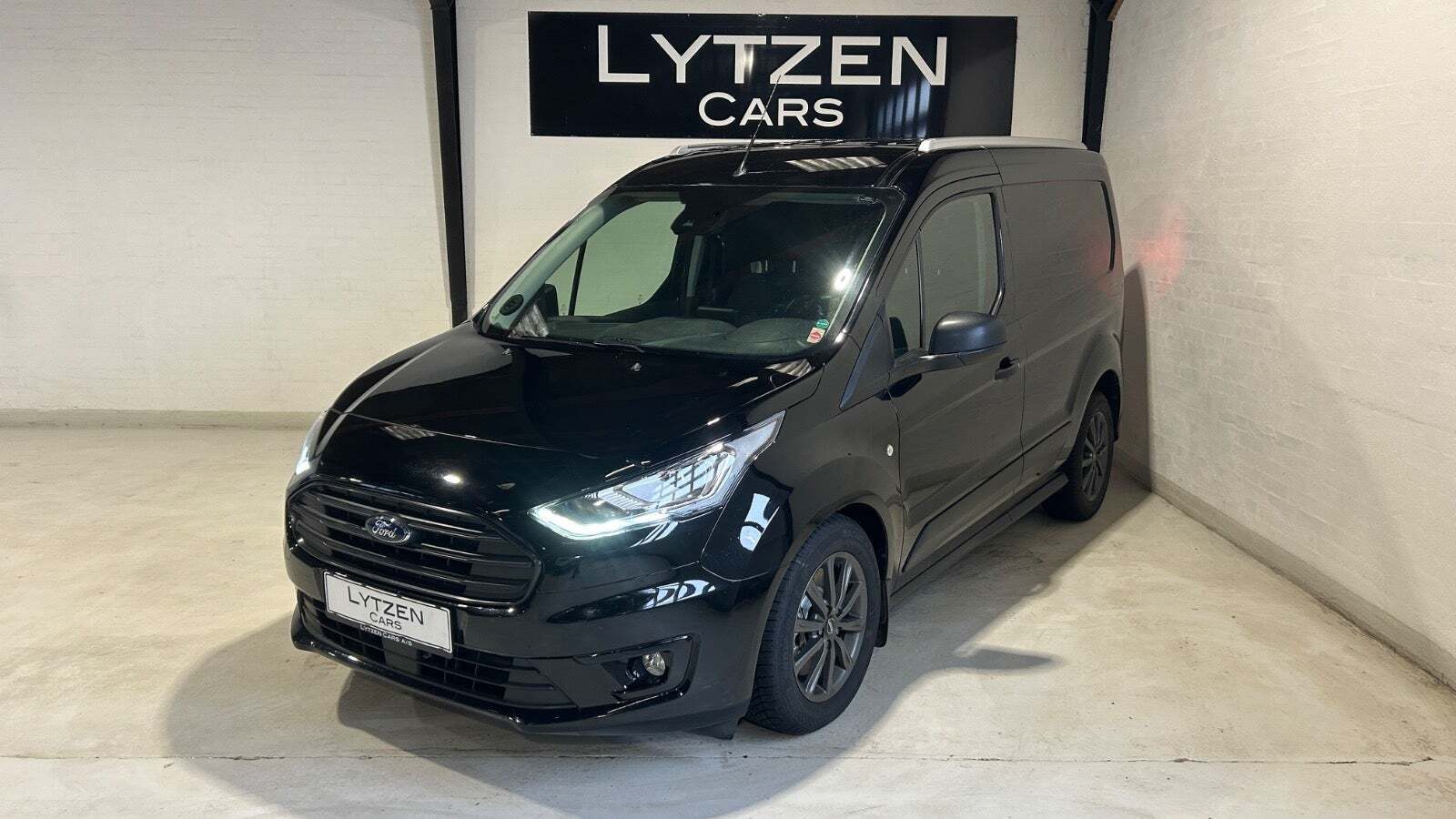 Ford Transit Connect 1,5 EcoBlue Active aut. kort