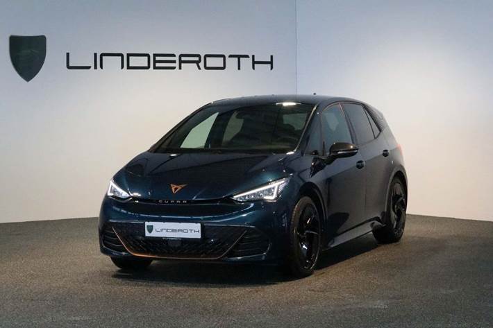 Blå Cupra Born fra 2022 set udefra