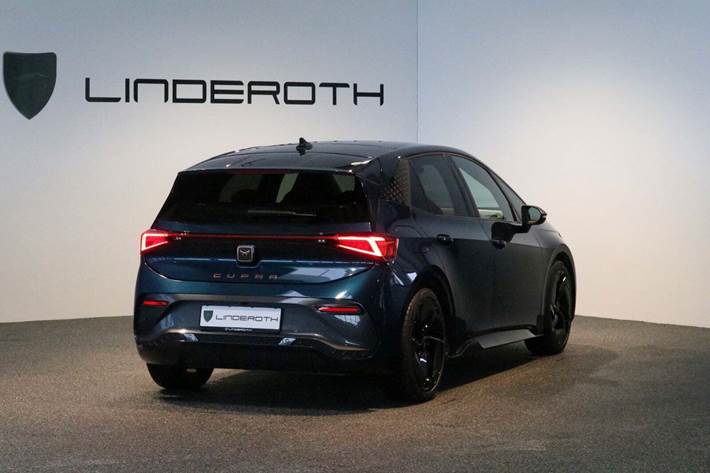 Blå Cupra Born fra 2022