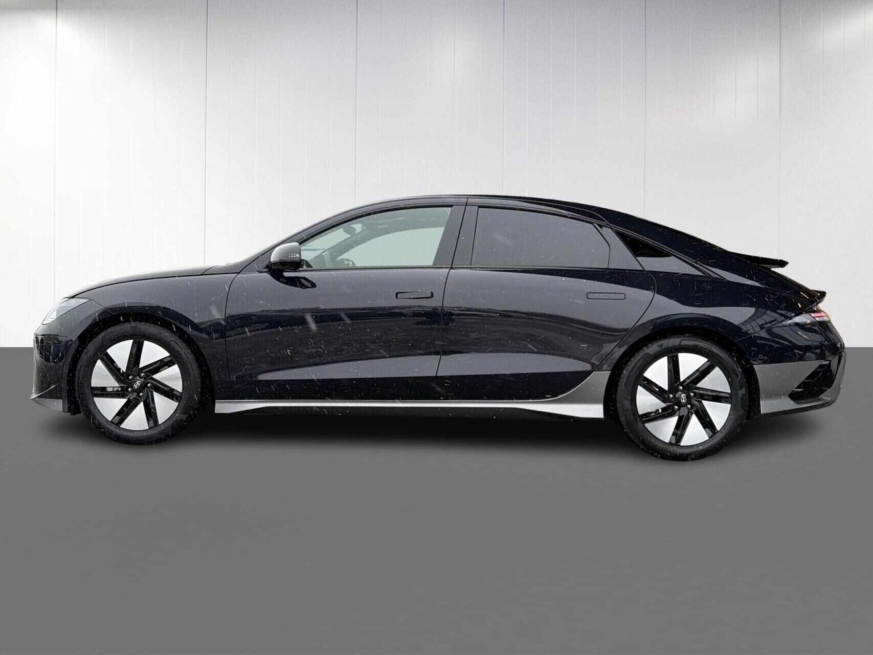 Hyundai Ioniq 6 Electric 77,4 kWh Ultimate 229HK Aut.