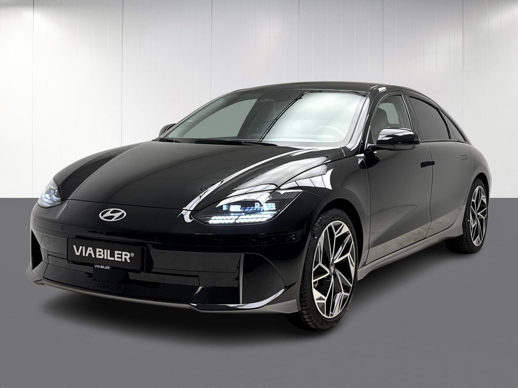 Hyundai Ioniq 6 Electric 77,4 kWh Ultimate 229HK Aut.