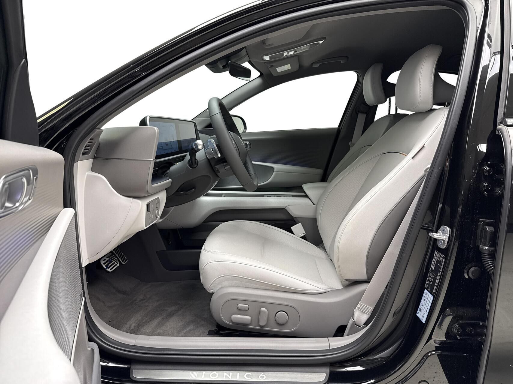 Hyundai Ioniq 6 Electric 77,4 kWh Ultimate 229HK Aut.