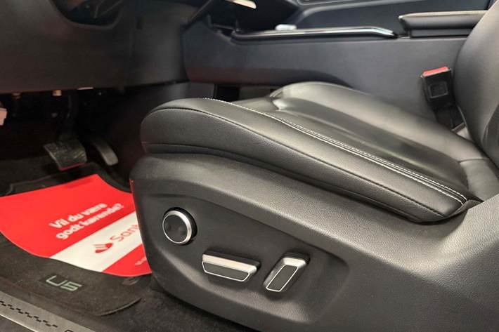 Hvid Aiways U5 fra 2022