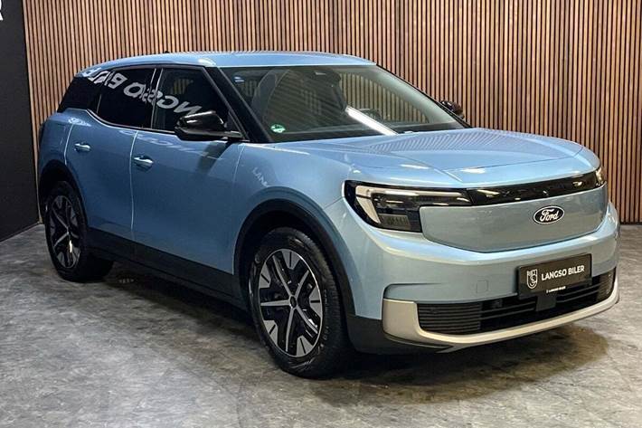 Blå Ford Explorer fra 2024