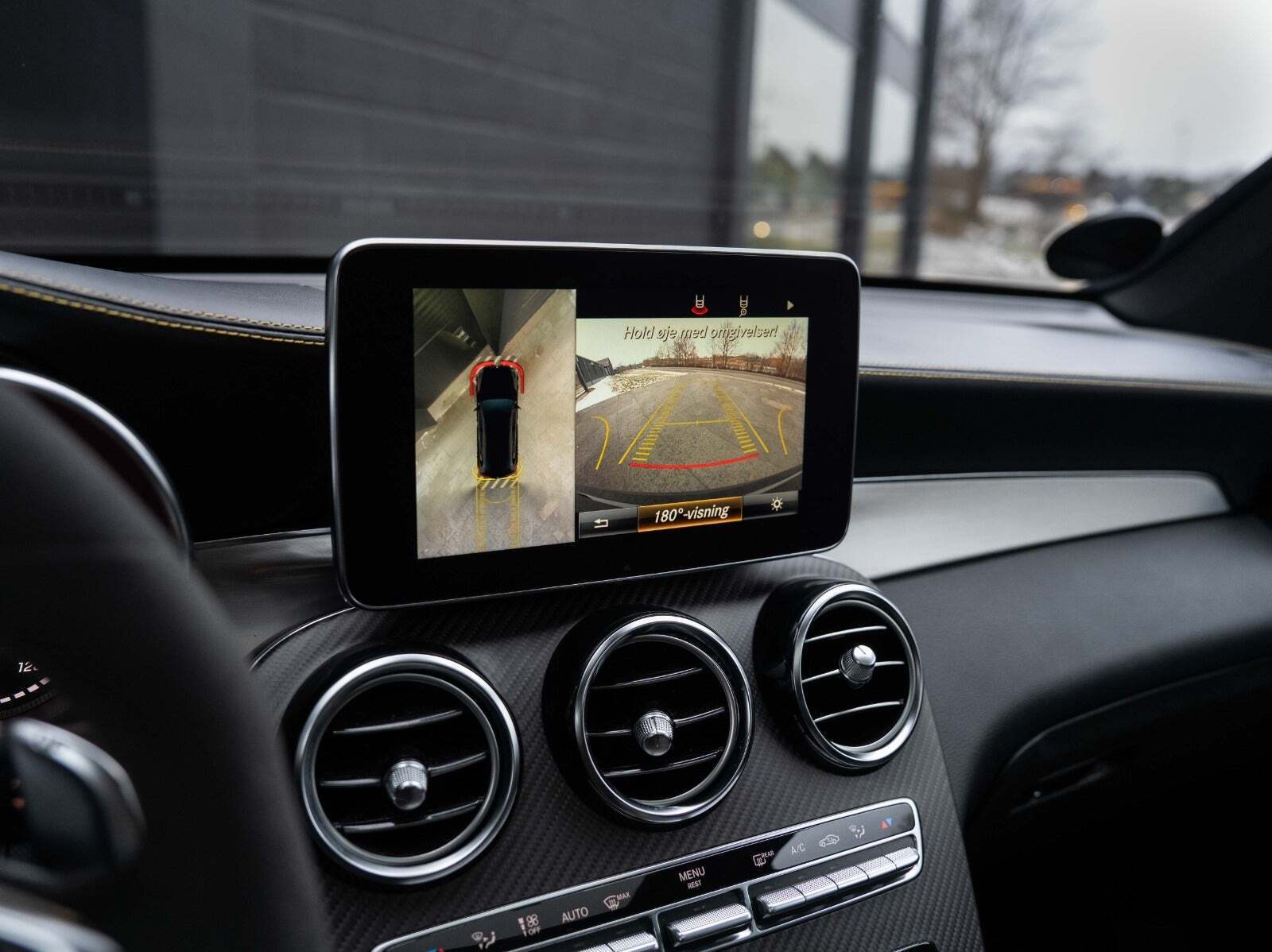 Sort Mercedes GLC63 fra 2018