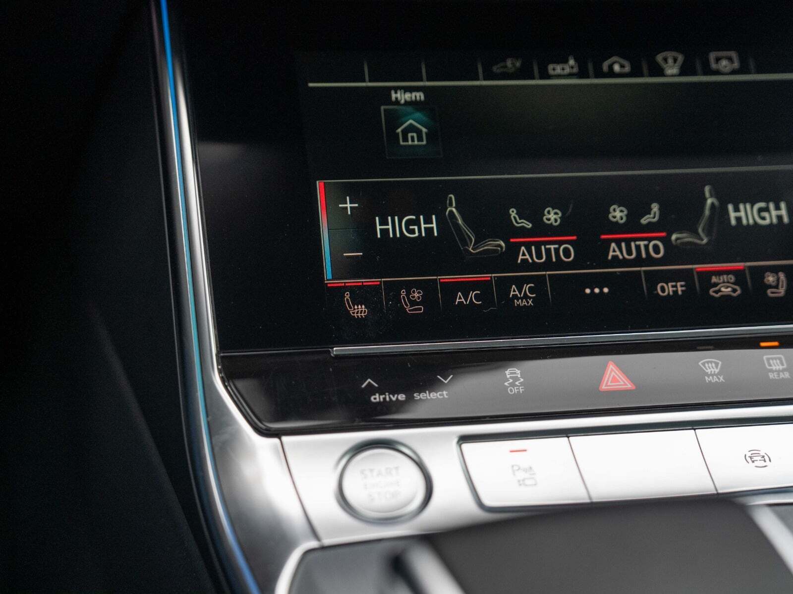 Grå Audi A6 fra 2020