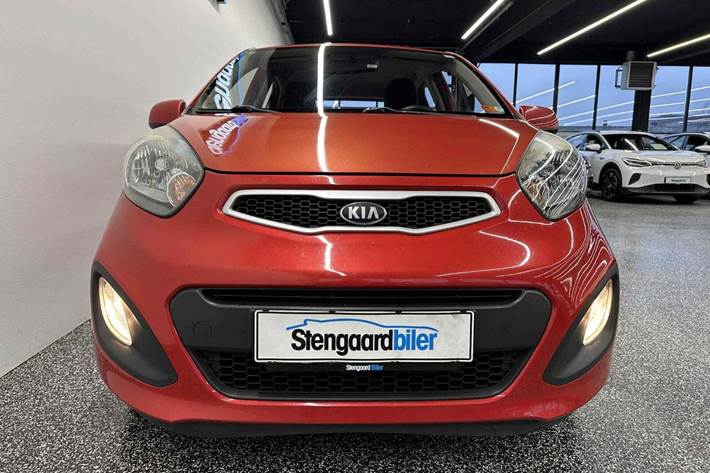 Rød Kia Picanto fra 2013