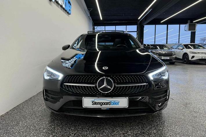 Sort Mercedes CLA250 e fra 2022