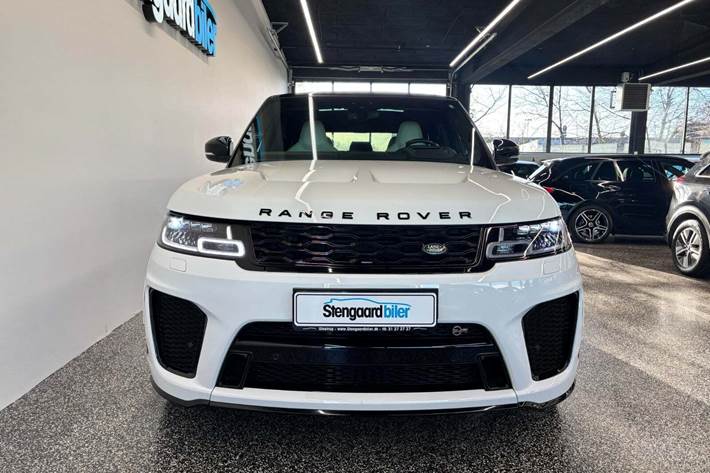 Hvid Land Rover Range Rover sport fra 2018