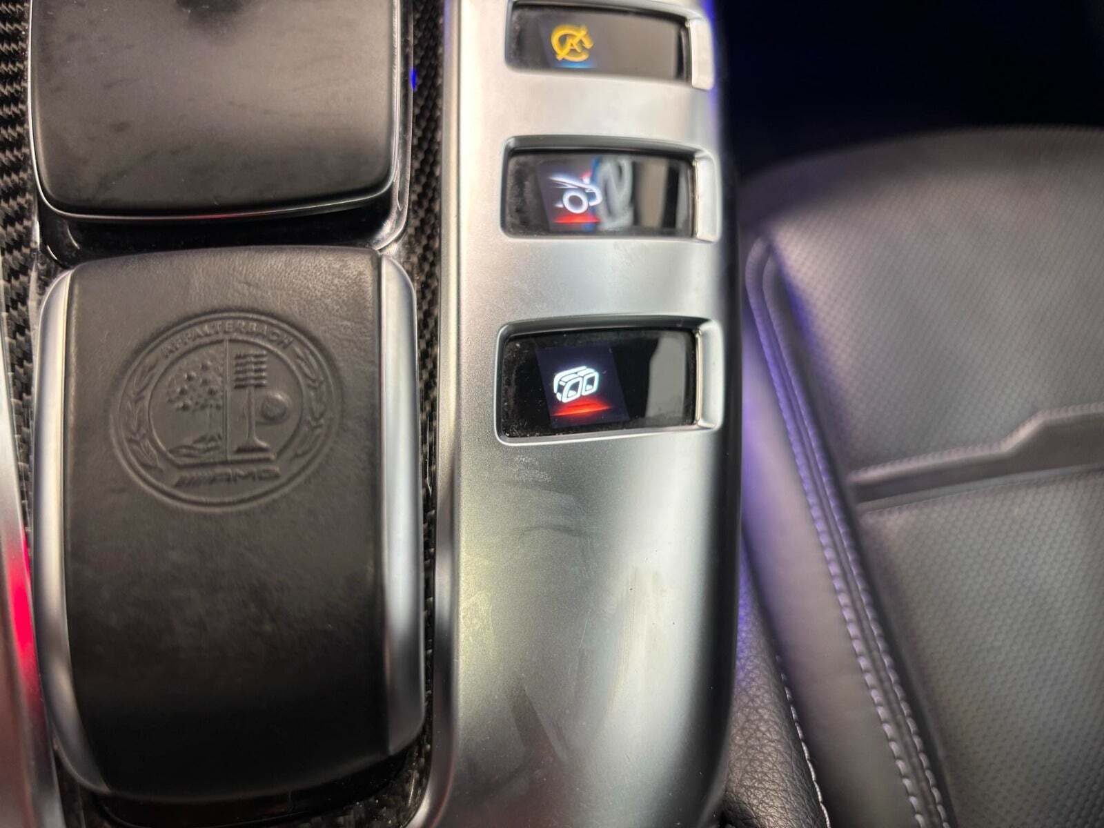 Sort Mercedes AMG GT 53 fra 2020