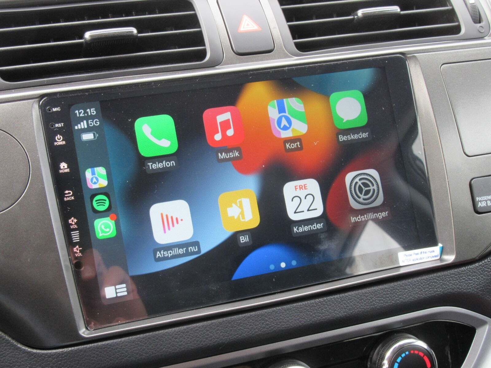 Hvid Kia Rio fra 2014