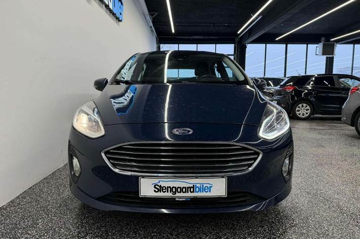 Blå Ford Fiesta fra 2018