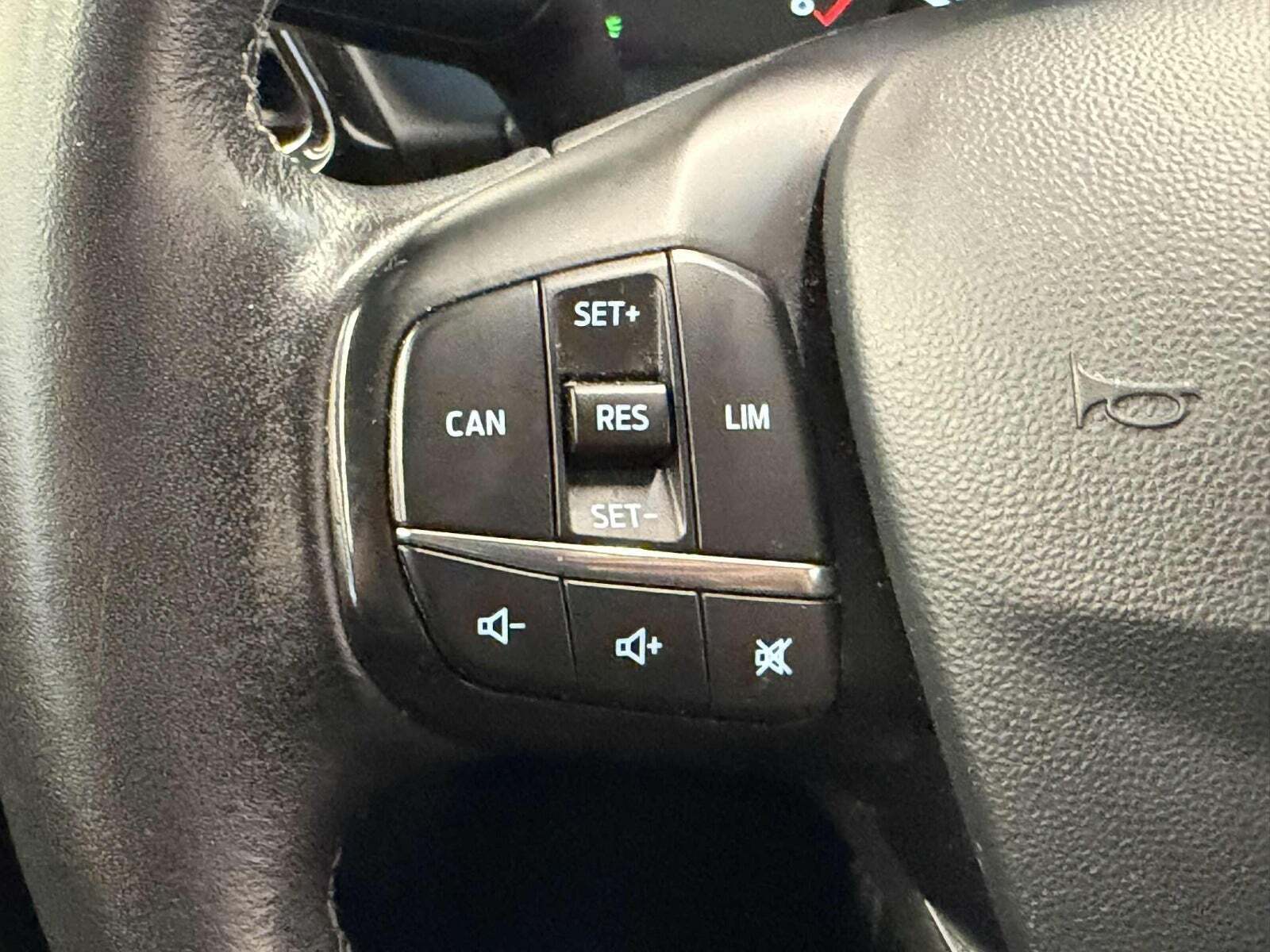 Blå Ford Fiesta fra 2018