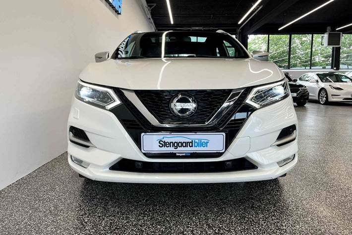 Hvid Nissan Qashqai fra 2020