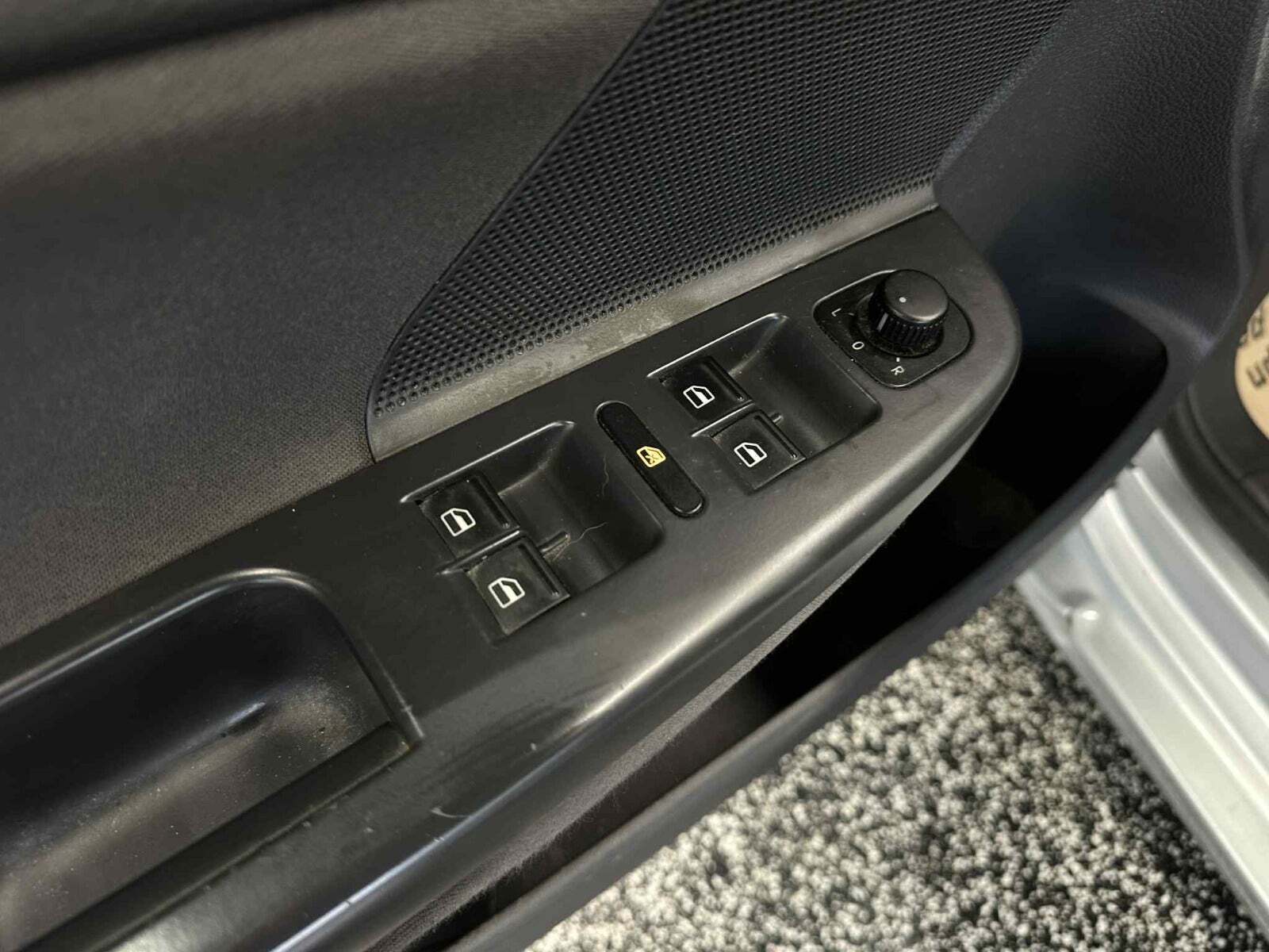 Sølv VW Golf V fra 2007