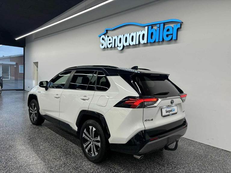 Toyota RAV4 2,5 Hybrid H3 Style Smart MDS
