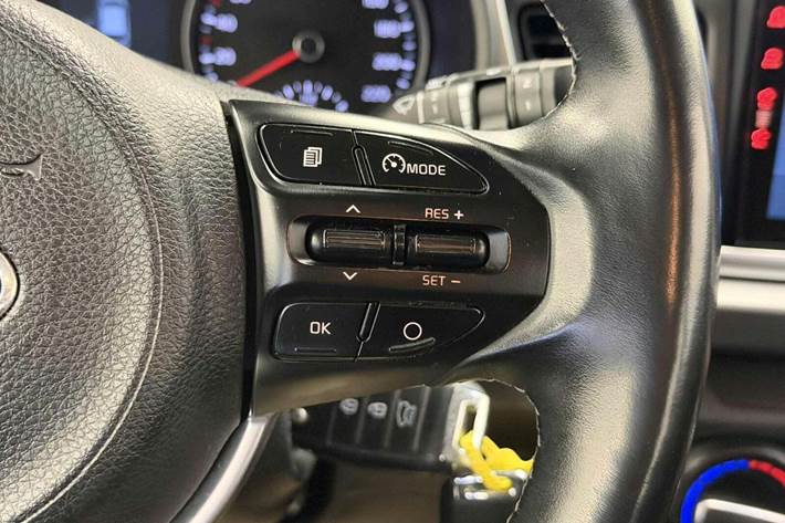 Blå Kia Rio fra 2017