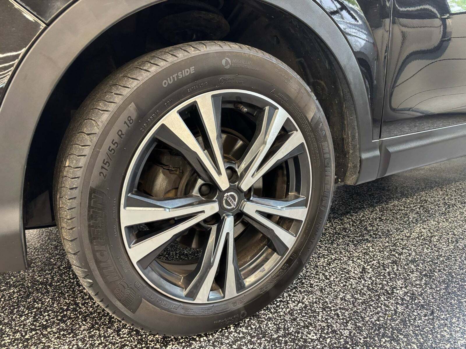 Sort Nissan Qashqai fra 2021