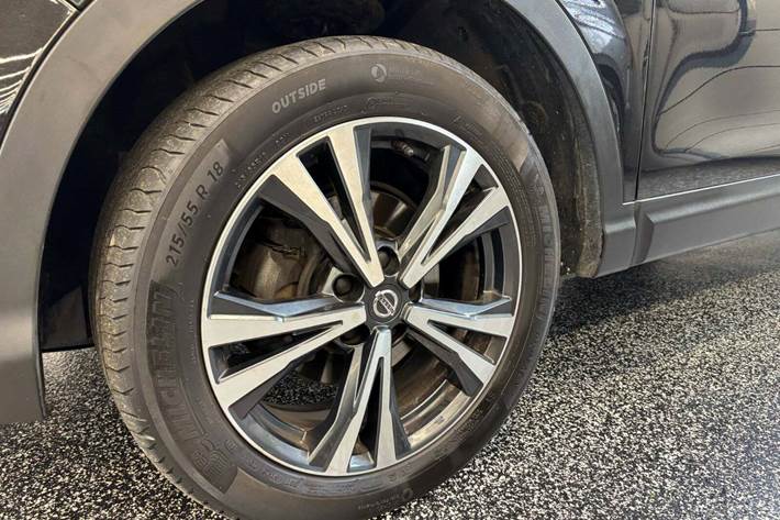 Sort Nissan Qashqai fra 2021